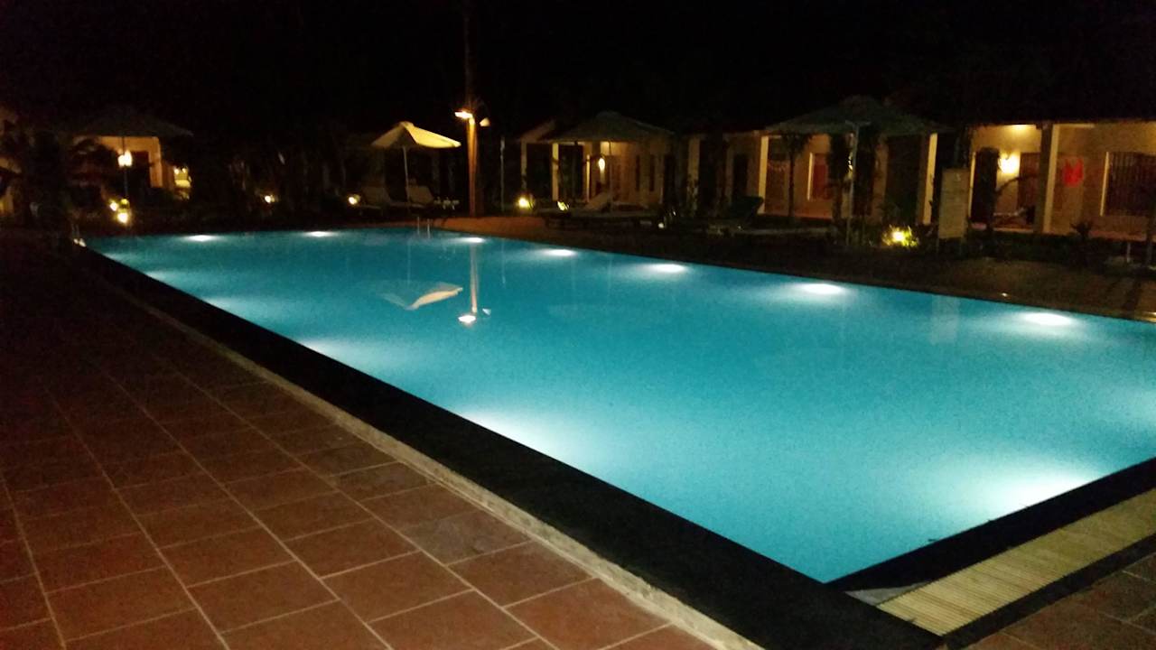 Swimming Pool Ong Lang Village Resort