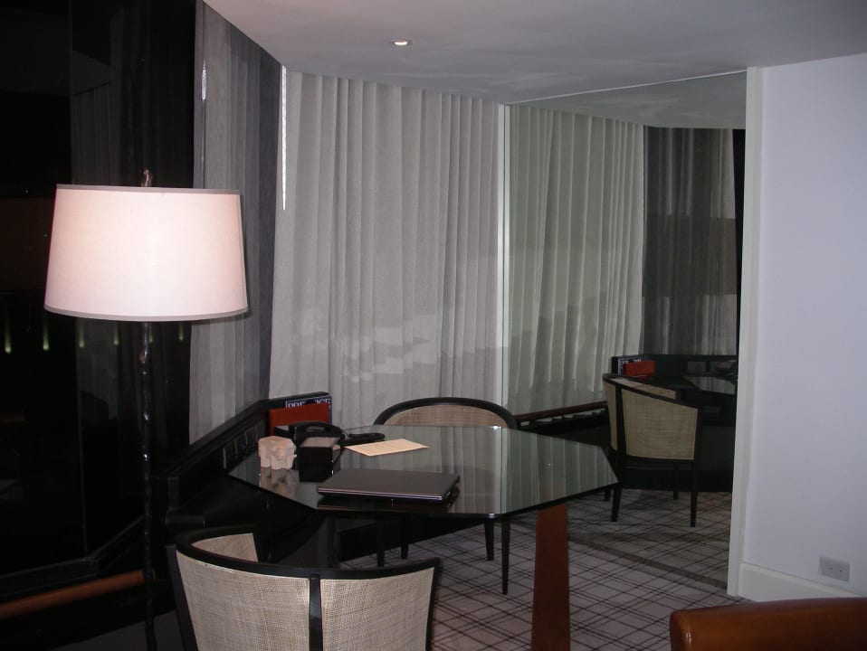 Schreibtisch Grand Hyatt Erawan Bangkok