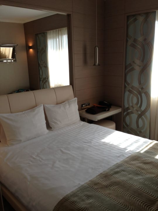 Bett TITANIC Comfort Berlin Mitte