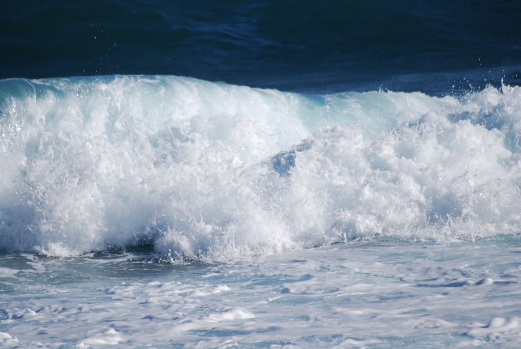 Strand Crystal Springs Beach Hotel