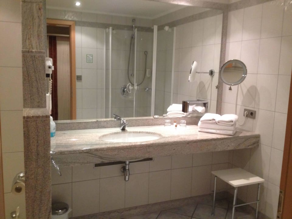 Riesiges Bad Landhotel Heimathenhof