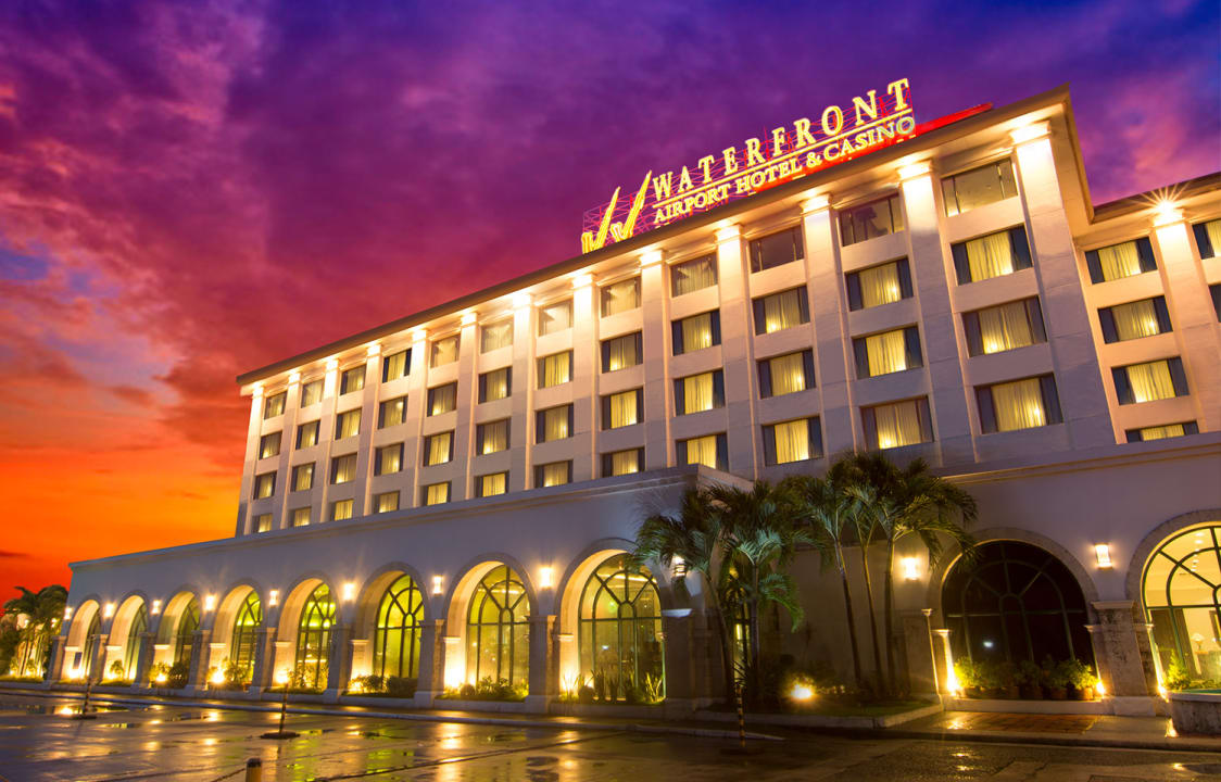 Außenansicht Waterfront Airport Hotel and Casino Mactan