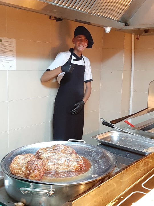 Gastro Can Garden Beach