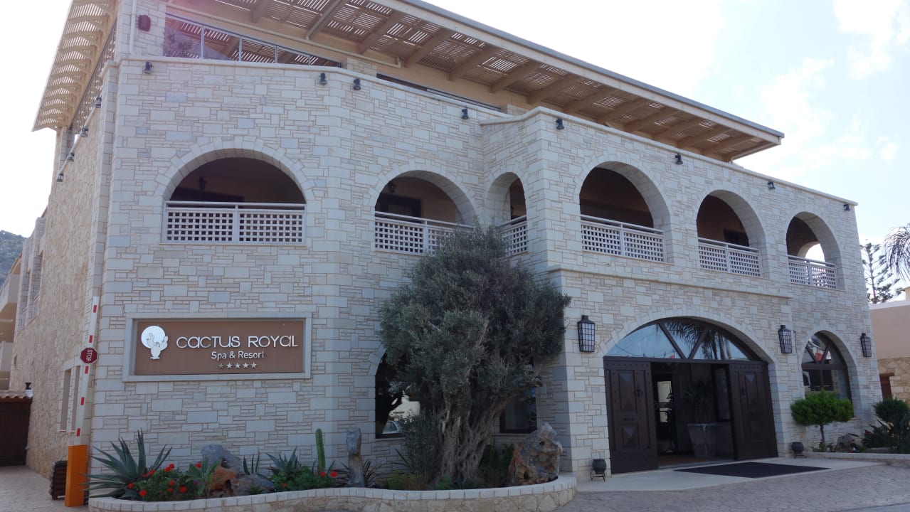 Hoteleingang Cactus Royal