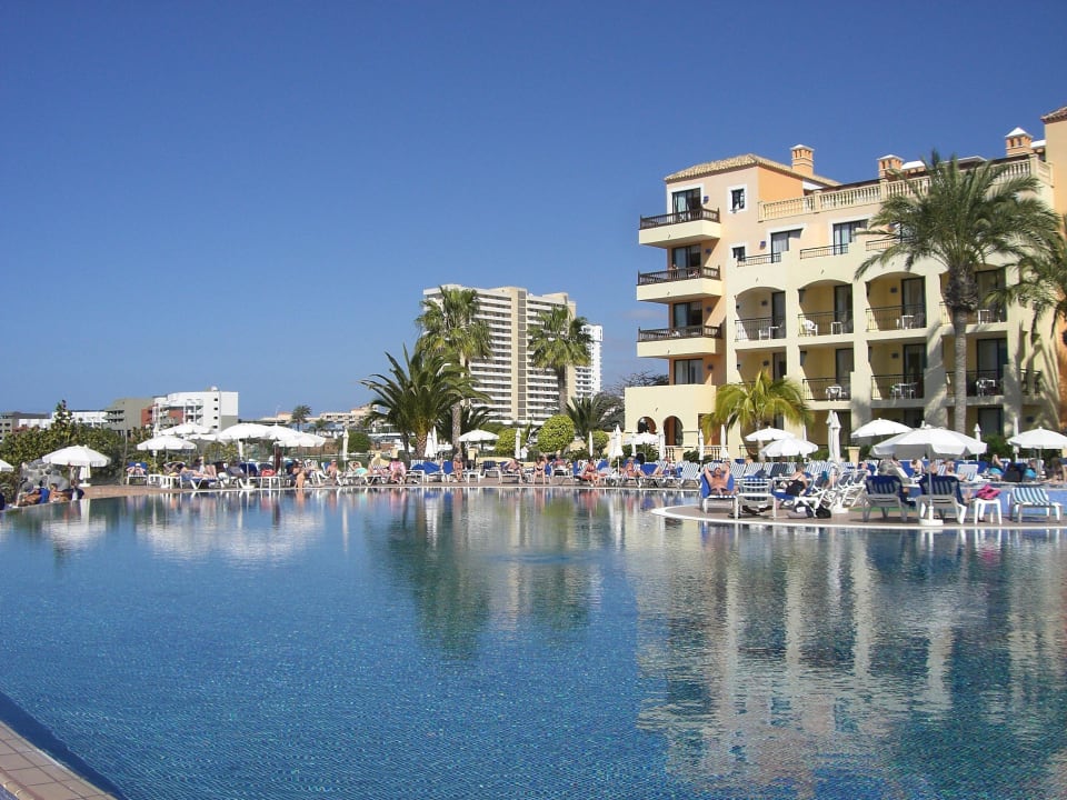 Unterer Pool und Meerblick-Zimmer  Bahia Principe Sunlight Costa Adeje