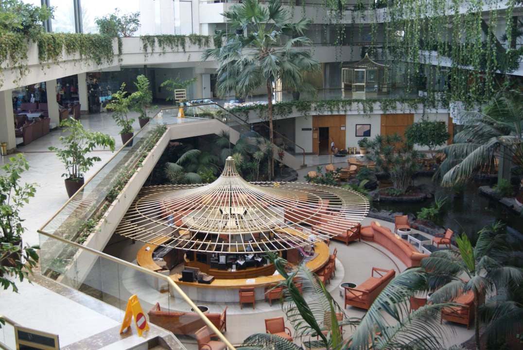 Eingang & Bar mit Sitzgruppen Hotel Grand Teguise Playa