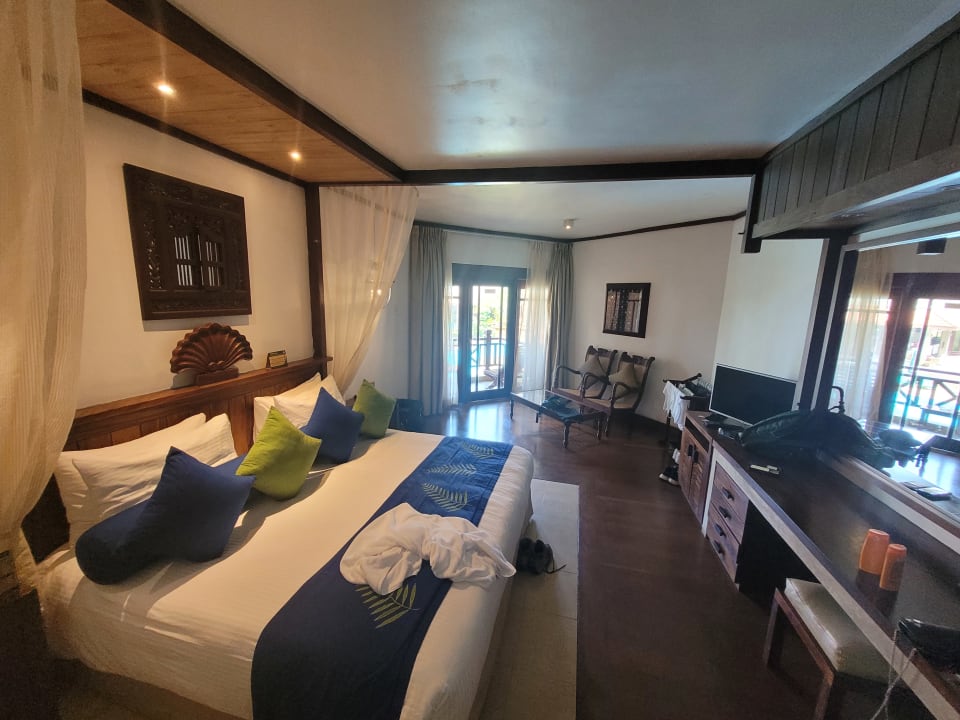 Zimmer Royal Palms Beach Hotel