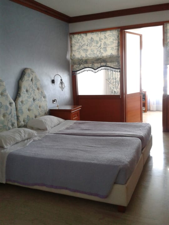 Zimmer Hotel Serita Beach