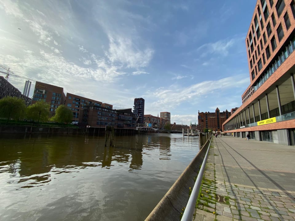 Außenansicht JUFA Hotel Hamburg HafenCity