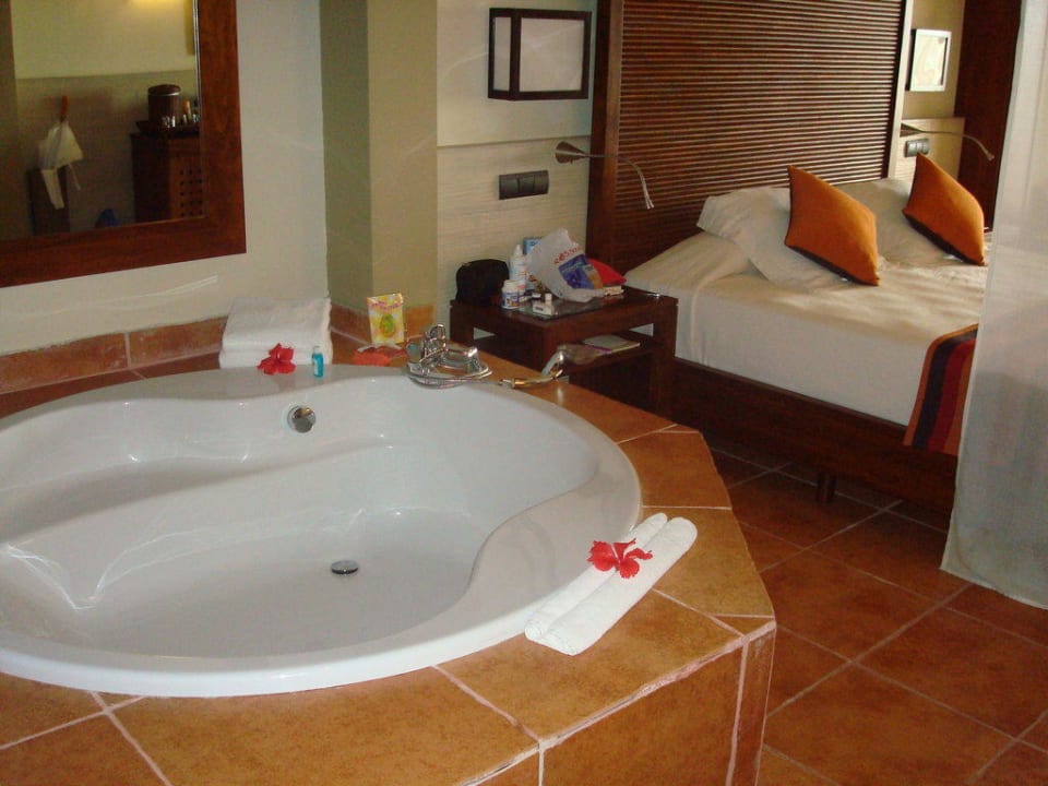 Wanne und Bett Catalonia Royal Bavaro - Adults only