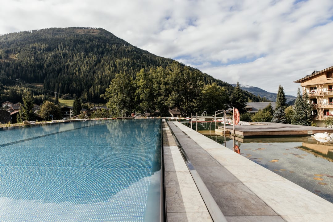 Pool Thermenwelt Hotel Pulverer