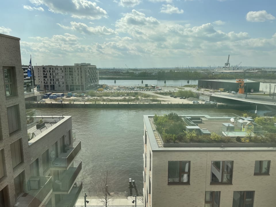 Ausblick JUFA Hotel Hamburg HafenCity