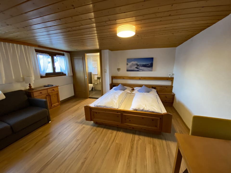 Zimmer Hotel Garni Enzian