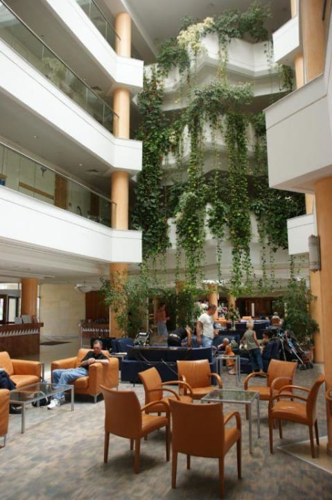 Ciekawa architektura wnętrza Leonardo Cypria Bay - Family Resort