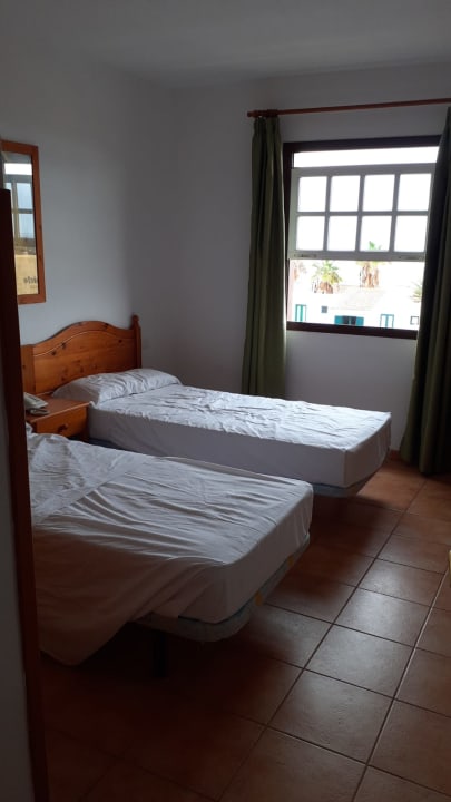 Zimmer Apartamentos Oasis San Antonio