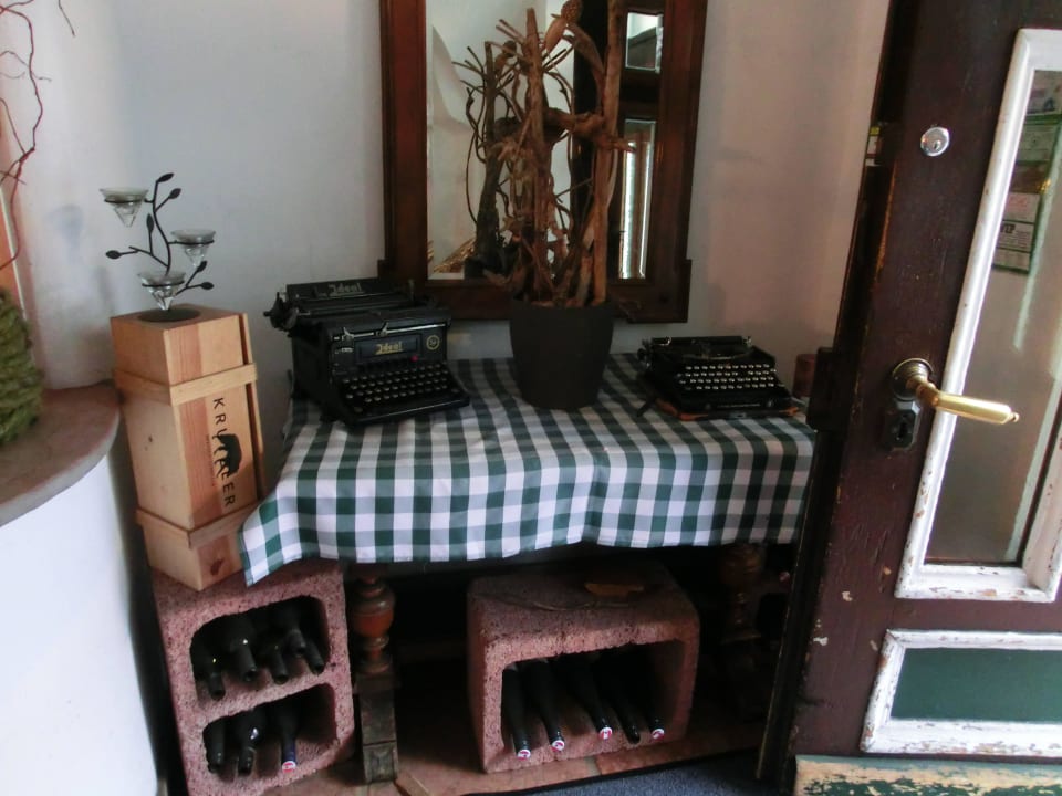 Am Eingang Hotel die Hindenburg