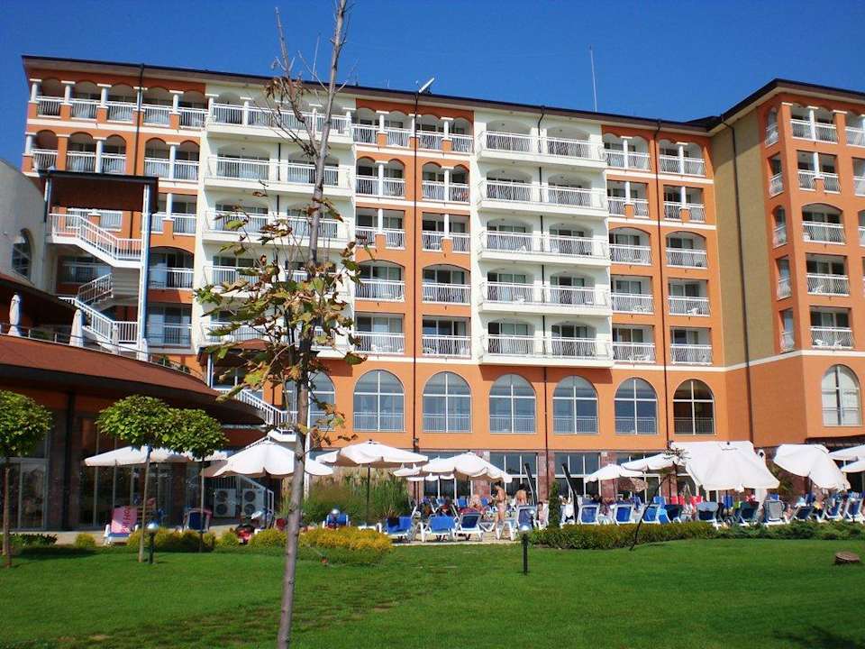 Garten / Hotel Sol Luna Bay