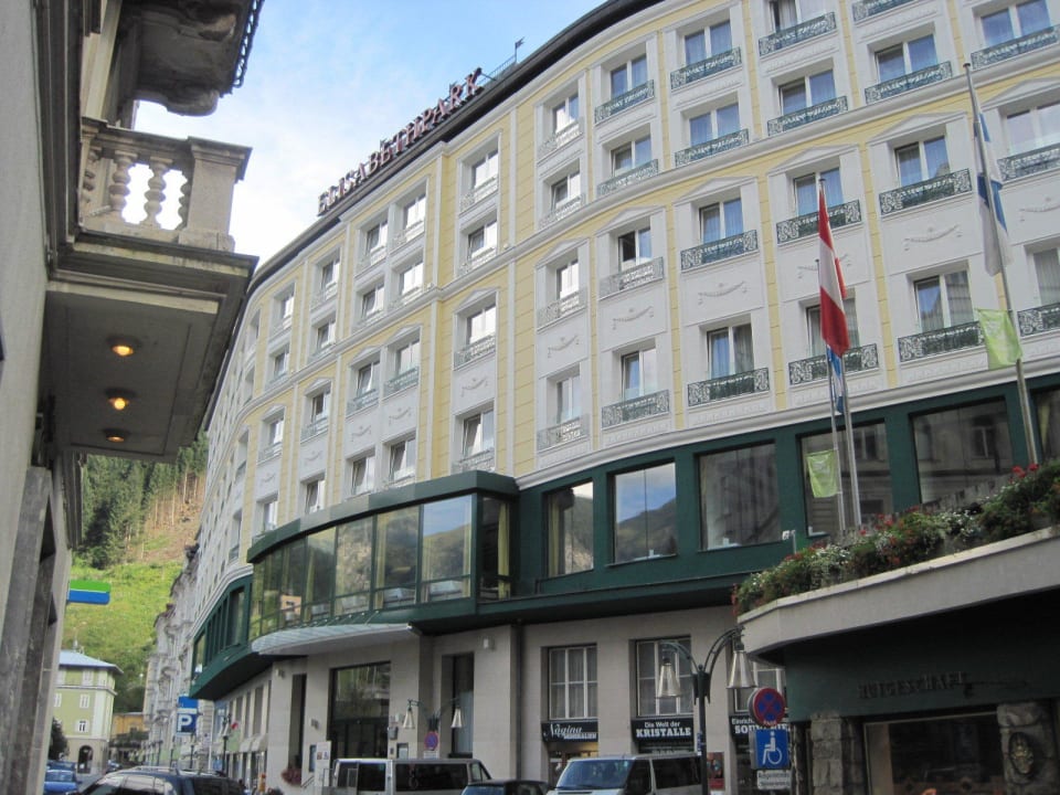 Panoramarestaurant u Hotelansicht Thermal Resort Hotel Elisabethpark