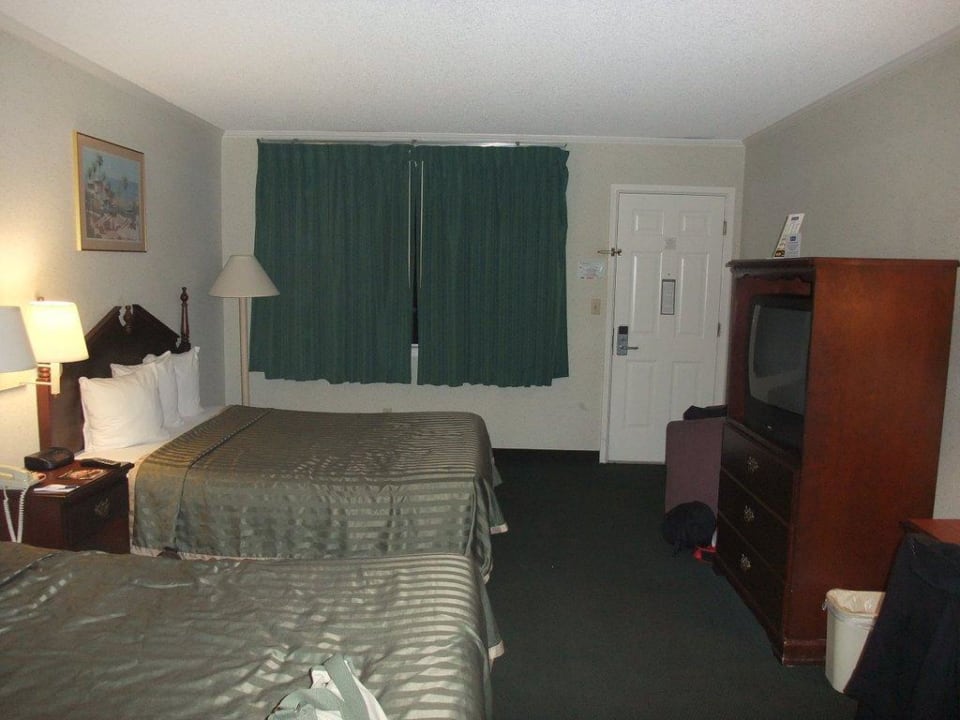 Blick vom Bad Richtung Eingang The Atwood Hotel San Diego