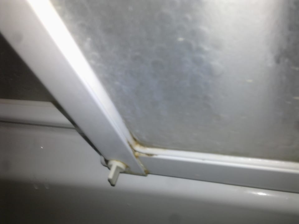 Kabina w łazience Hotel Bursztynowy Palac