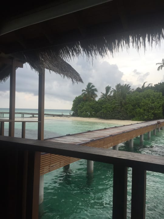 Regen Medhufushi Island Resort
