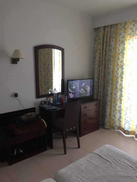 Sideboard und Fernseher Valentin Son Bou