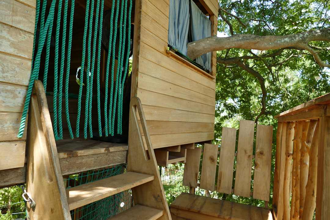 Zimmer River Side Cabana