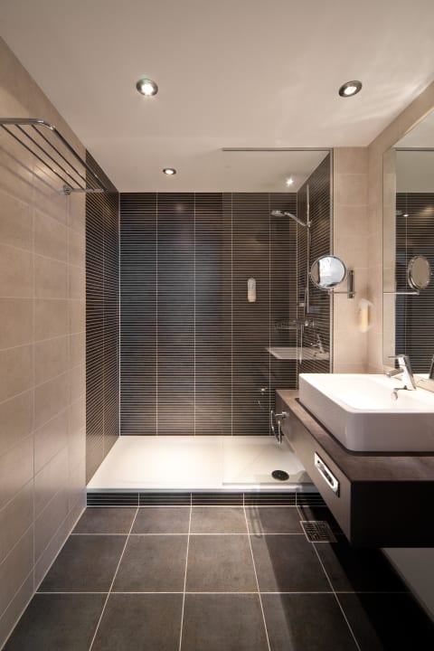 Badezimmer Superior & Privilege Kategorie Mercure Hotel Severinshof Köln City