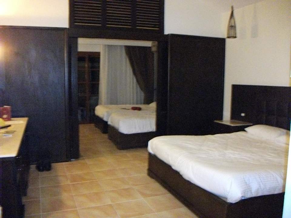 Schönes Familienzimmer Pickalbatros Alf Leila Wa Leila Resort - Neverland Hurghada