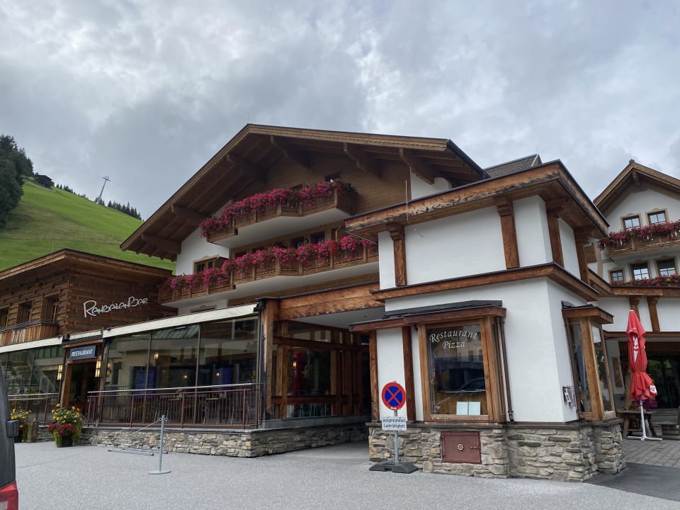 Außenansicht Hotel Auhof