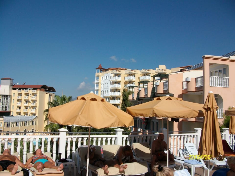 Am Pool Hotel Club Paradiso