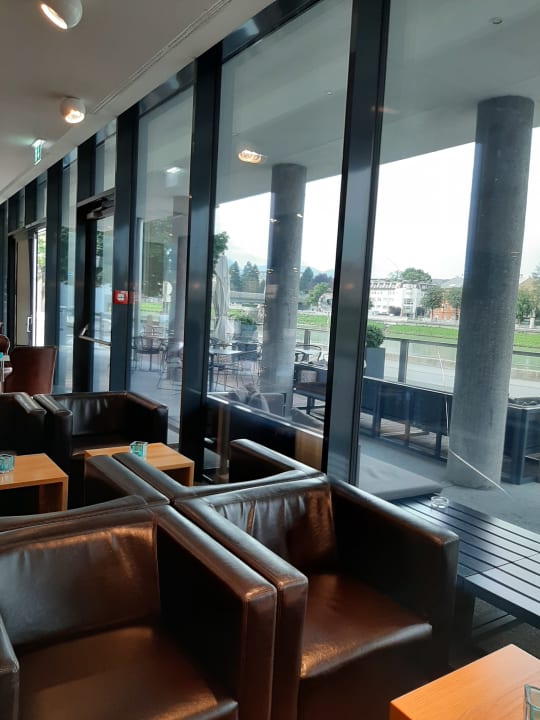 Lobby Motel One Salzburg-Mirabell