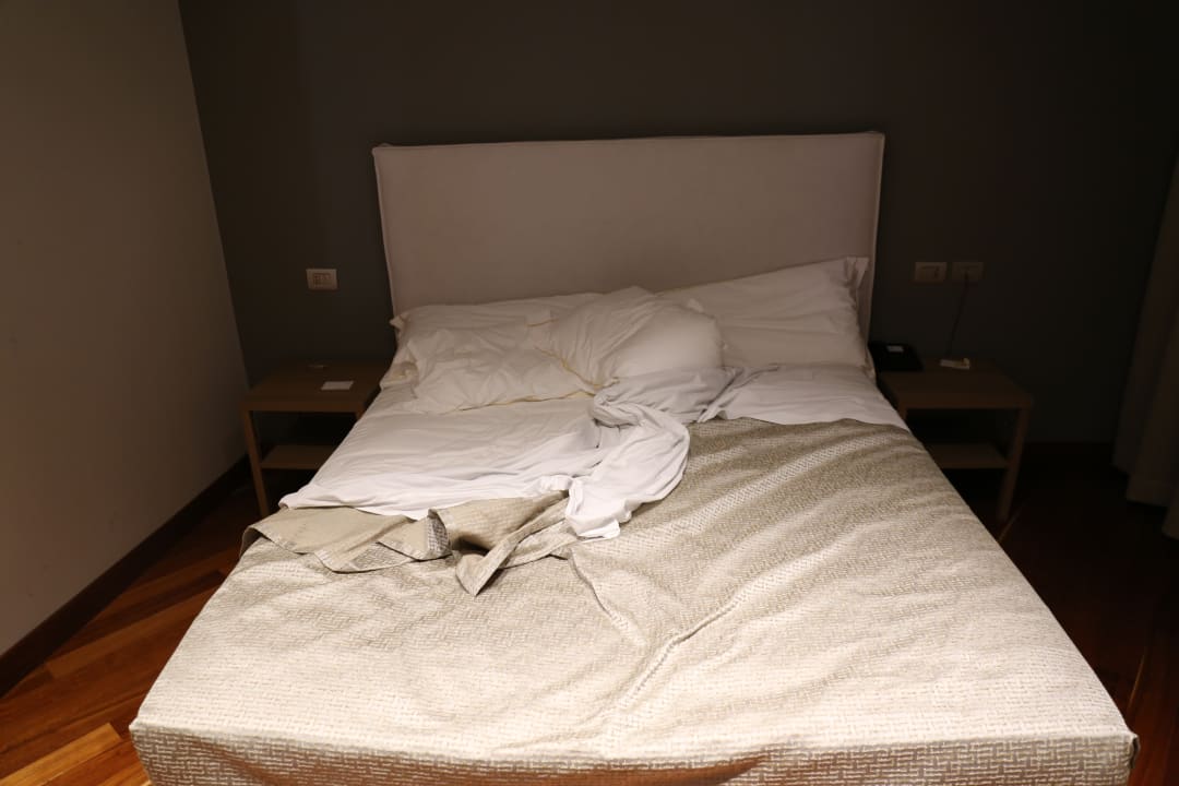 Zimmer HNN Luxury Suites