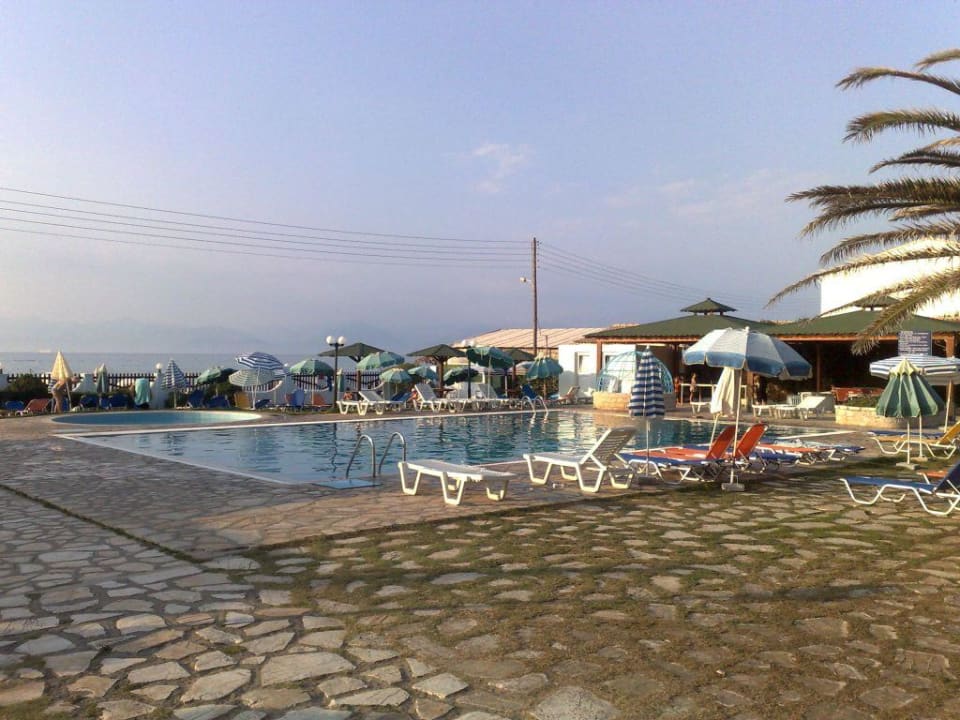 Pool Acharavi Beach Hotel