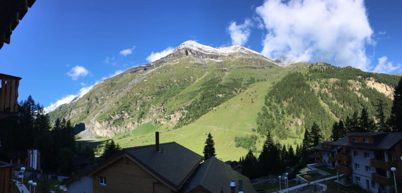 Ausblick Reka-Feriendorf Zinal