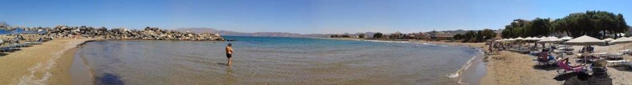 Plaża przy hotelu Hotel Molos Bay