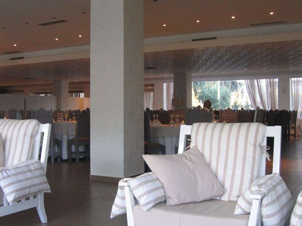 Le restaurant et le salon Hotel Blue Pearl