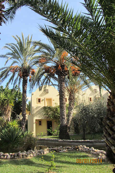 Территория отеля. Hotel Paradis Palace