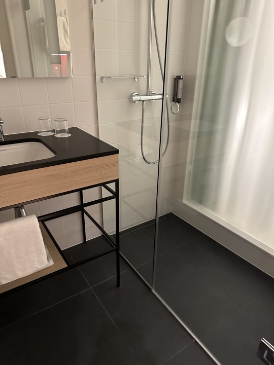 Zimmer IntercityHotel Berlin Airport BER Terminal 1+2