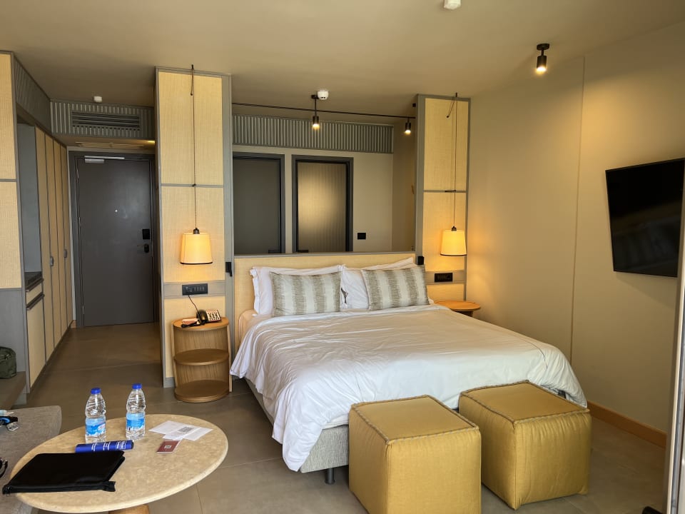 Zimmer The Royal Senses Resort, Curio Collection by Hilton