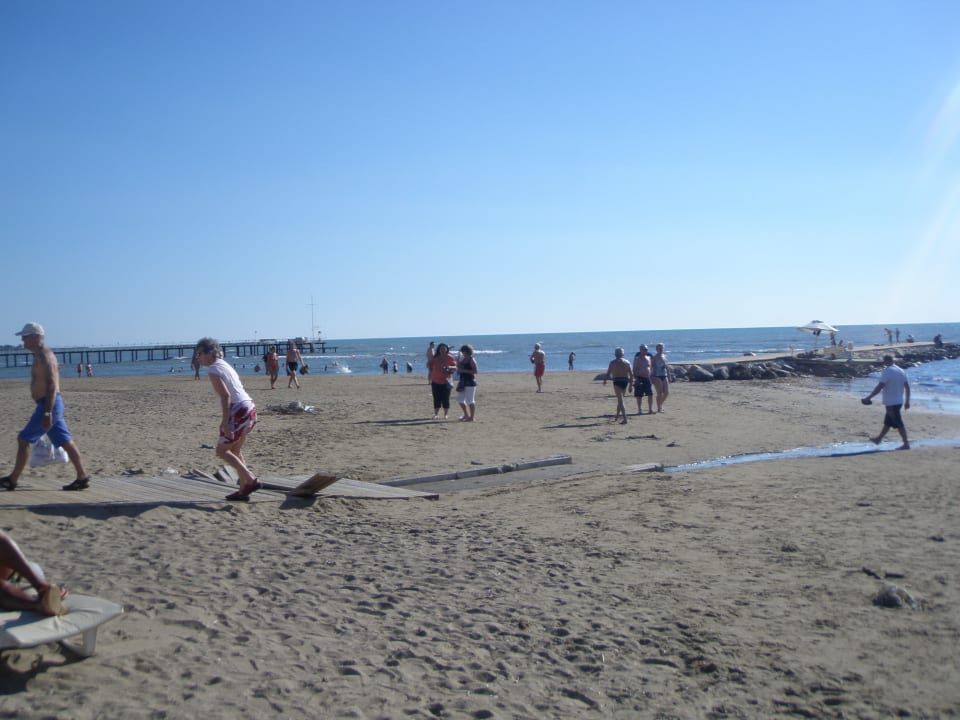 Holzweg zum Wasser, eingebrochen Merve Sun Hotel & Spa