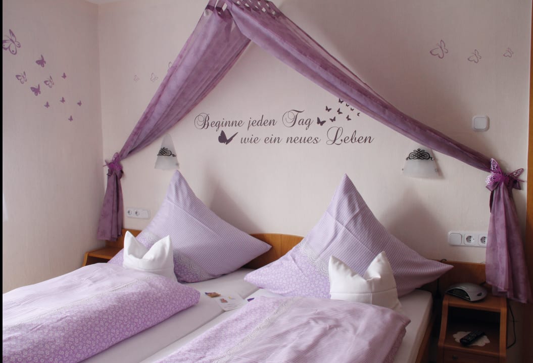 "Schmetterlingzimmer" Pension Rehblick