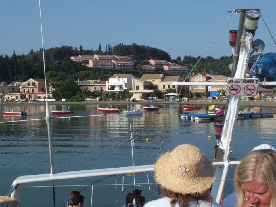 Widok na hotel z morza. Panorama Sidari Hotel
