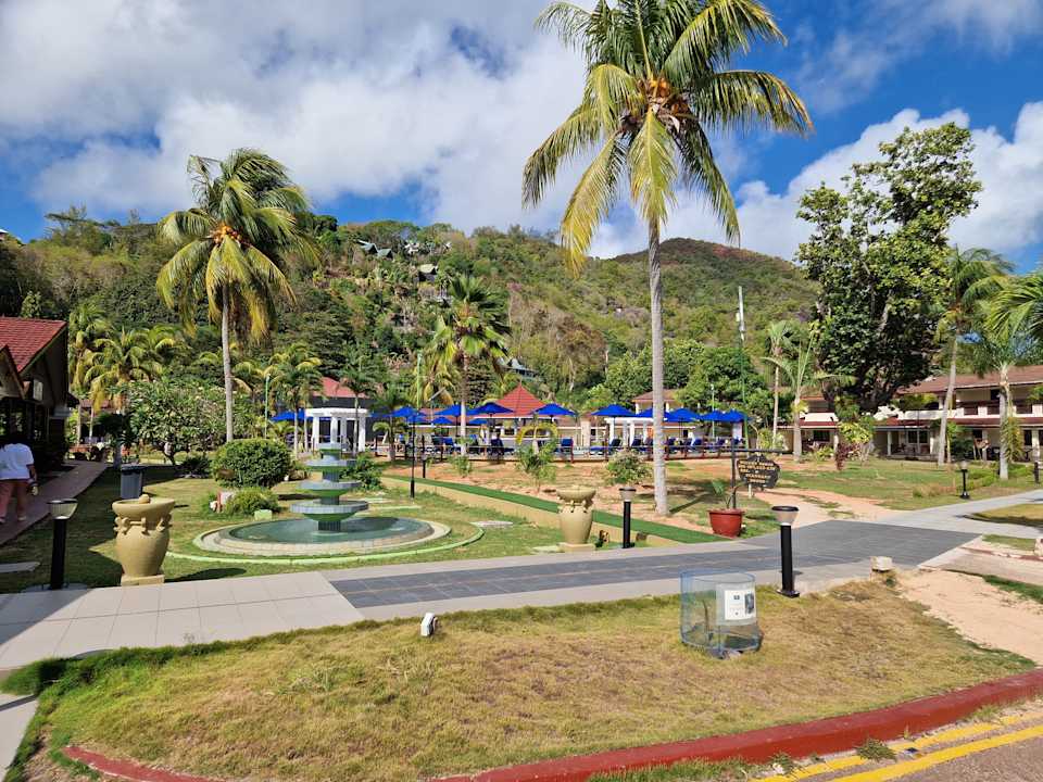 Pool Berjaya Praslin Resort