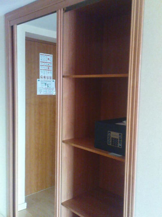Spiegelschrank Hotel Exe Vienna
