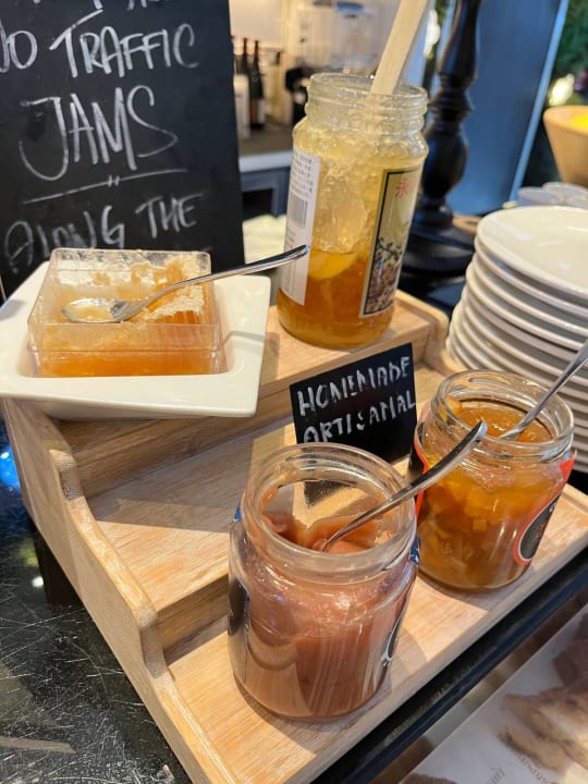 Gastro Hotel Mira Moon