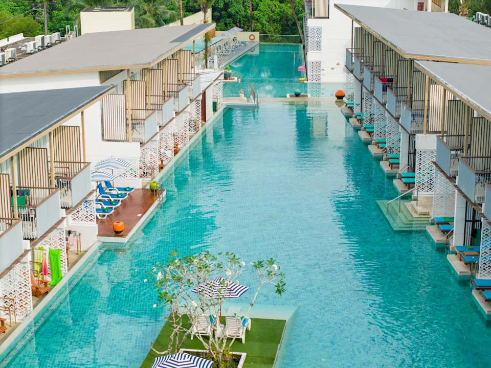 Pool The Briza Beach Resort Khaolak