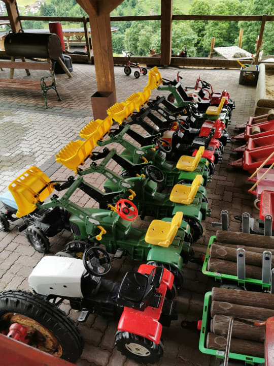 Gartenanlage Familienresort Ellmauhof – das echte All Inclusive