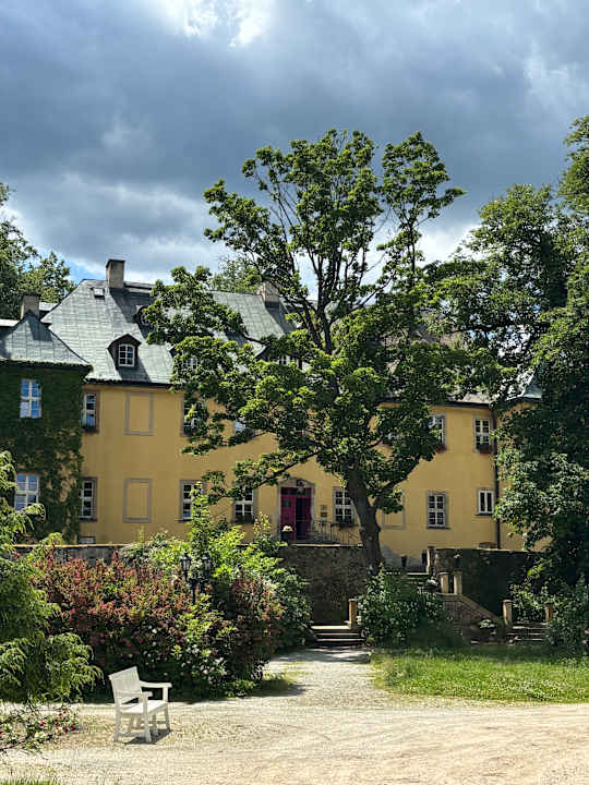 Außenansicht Hotel Pałac Staniszów