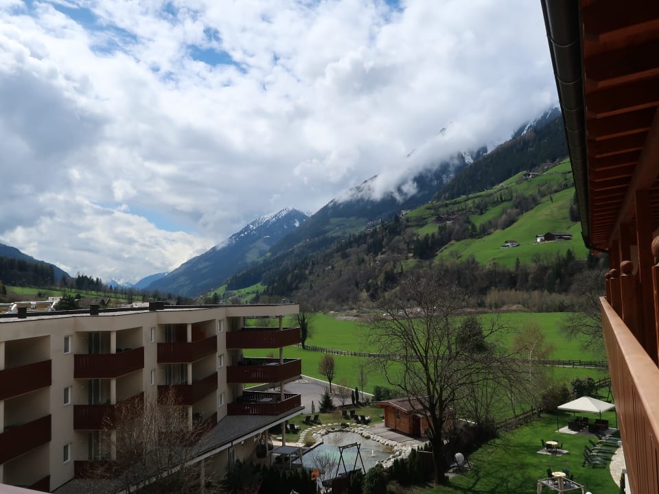 Ausblick Hotel Wiesenhof Garden Resort